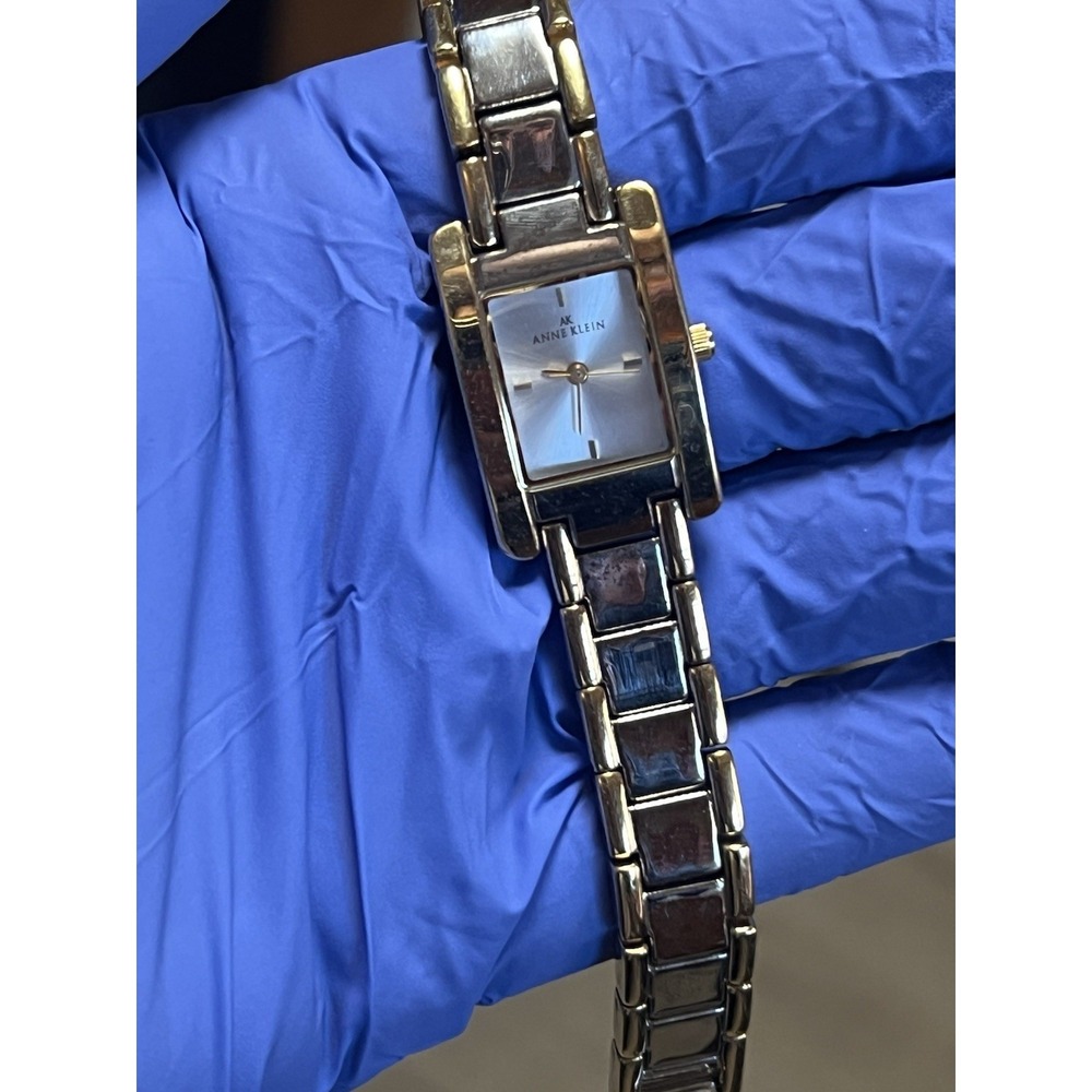 Anne Klein Watch 10/7335 Women's Silver Gold Vintage Square New Battery